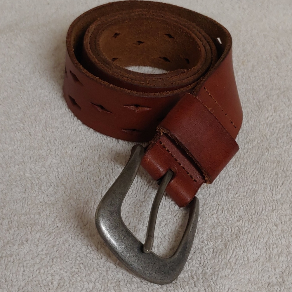 Abercrombie New never wore leather belt wm. sz. Small